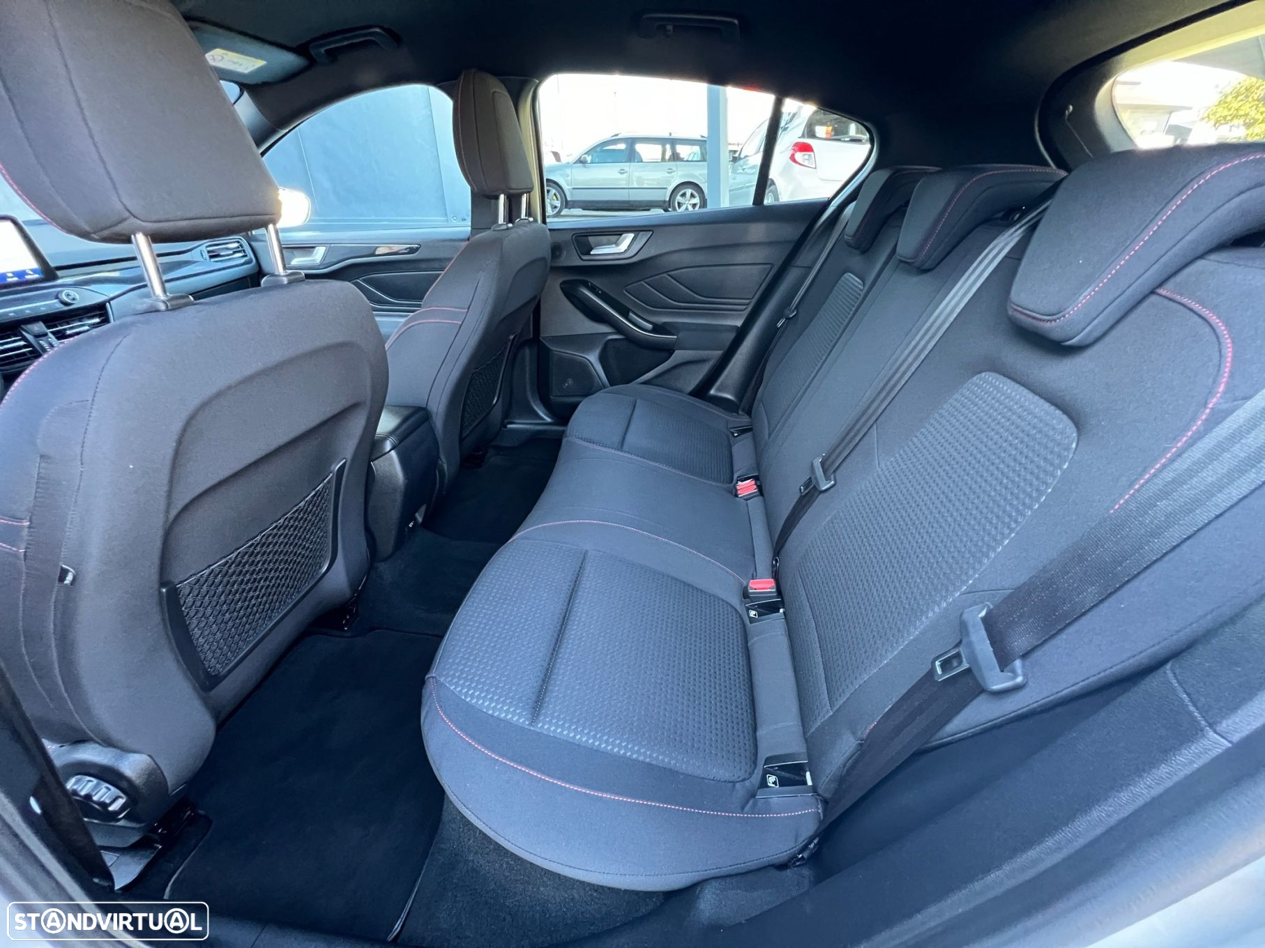 Ford Focus 1.0 EcoBoost ST-Line - 45