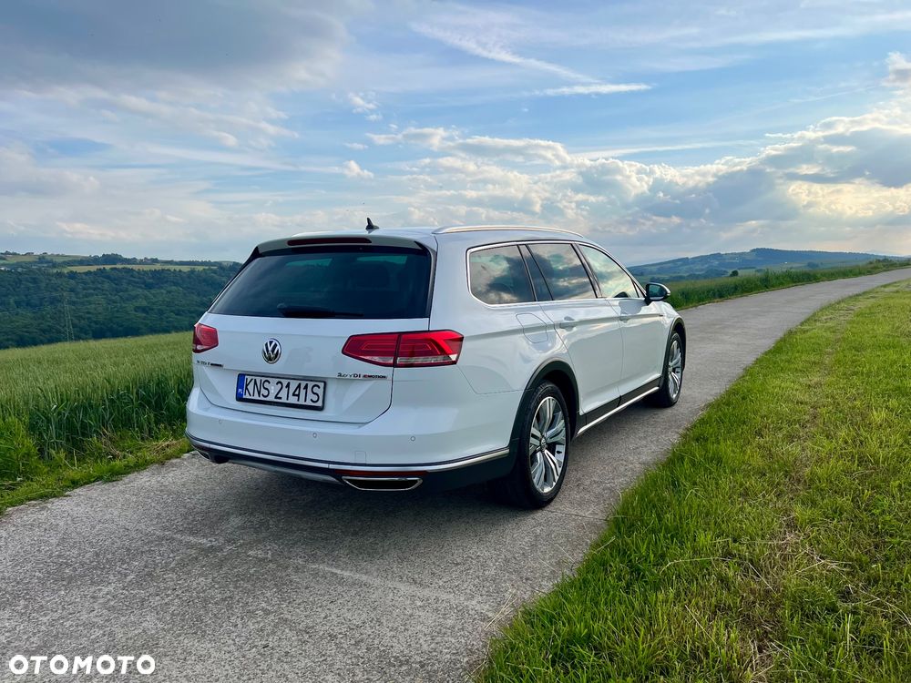 Volkswagen Passat 2.0 TDI BMT 4Mot Highline DSG - 16