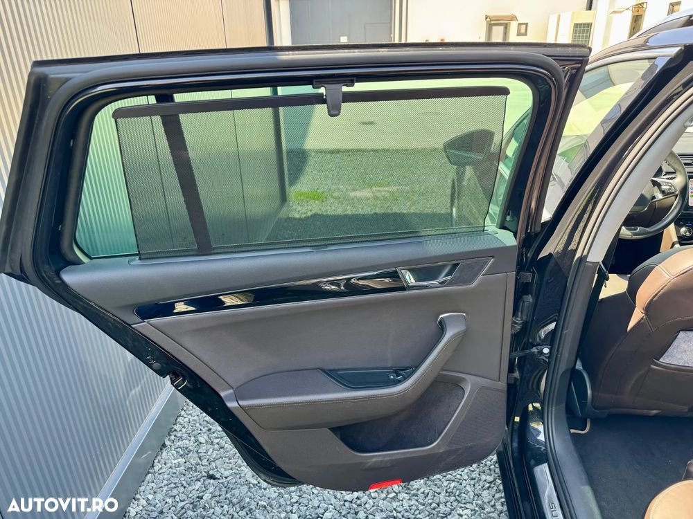 Skoda Superb 2.0 TDI 4X4 DSG Laurin & Klement - 24