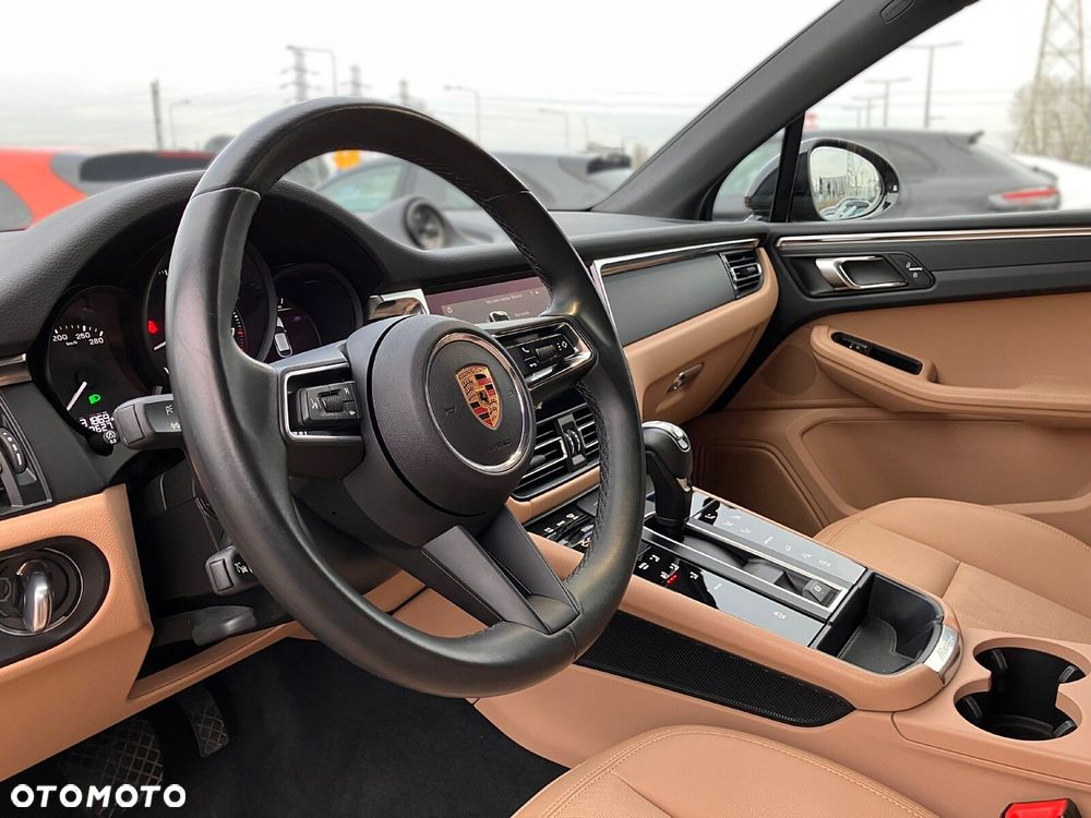 Porsche Macan - 14