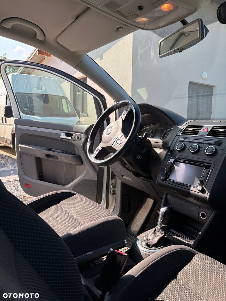 Volkswagen Touran 2.0 TDI DPF Comfortline DSG - 9