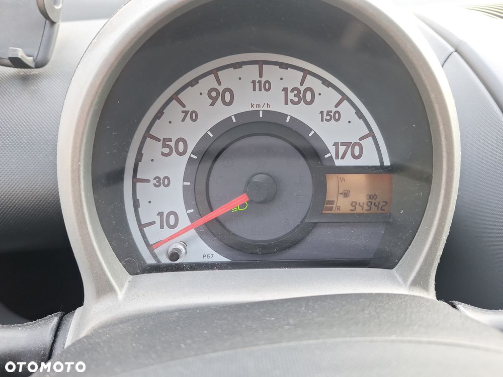 Peugeot 107 1.0 Trendy nICE - 10