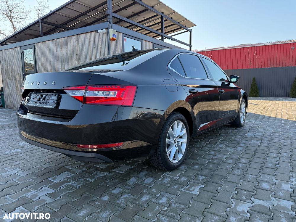 Skoda Superb 1.5 TSI ACT DSG Ambition - 9