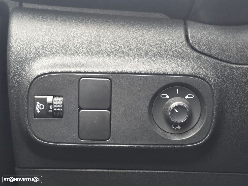 Citroën C3 1.2 PureTech C-Series - 13