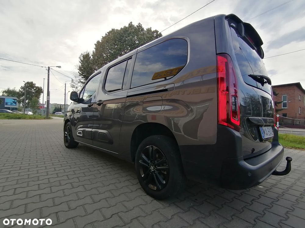 Citroën Berlingo XL 7-Sitzer PureTech 130 EAT8 FEEL - 17