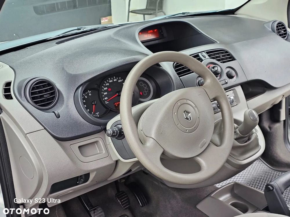 Renault Kangoo 1.6 8V 90 Happy Family - 8