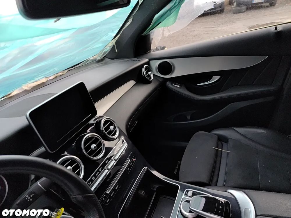 Mercedes-Benz GLC - 18