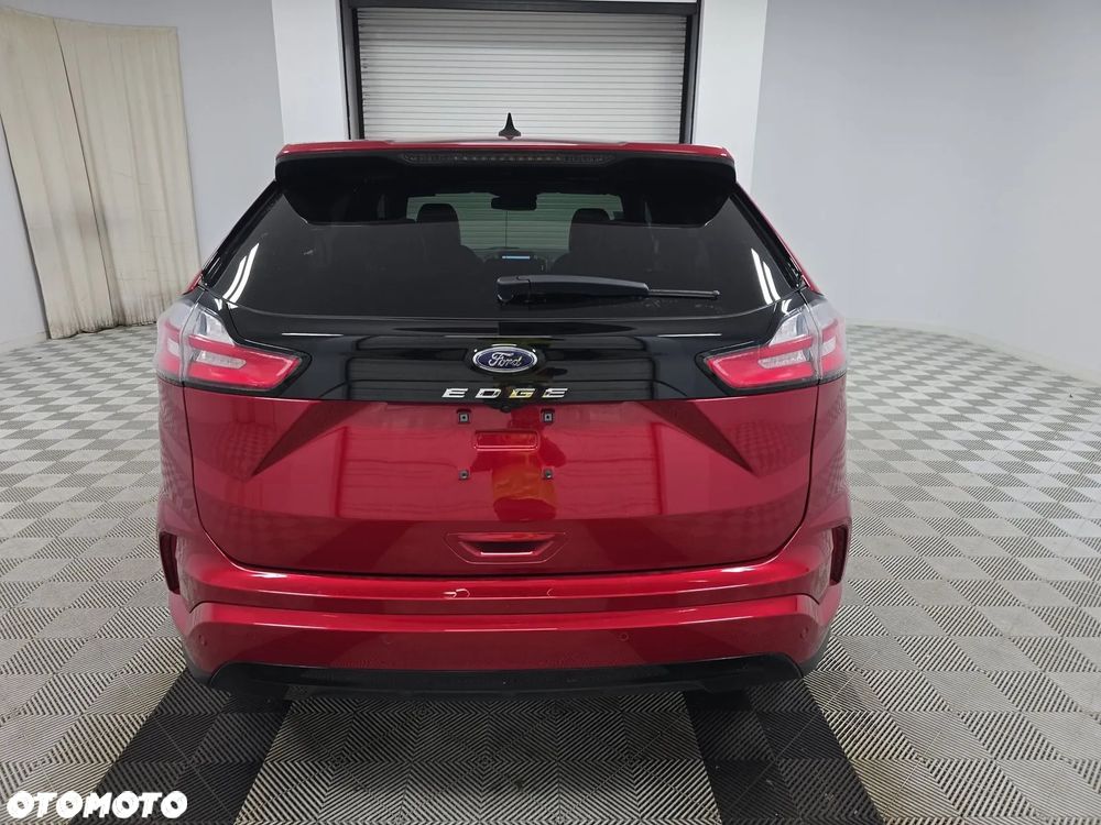 Ford Edge - 4