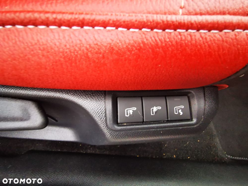 Citroën C4 EV136 50kWh Shine - 17