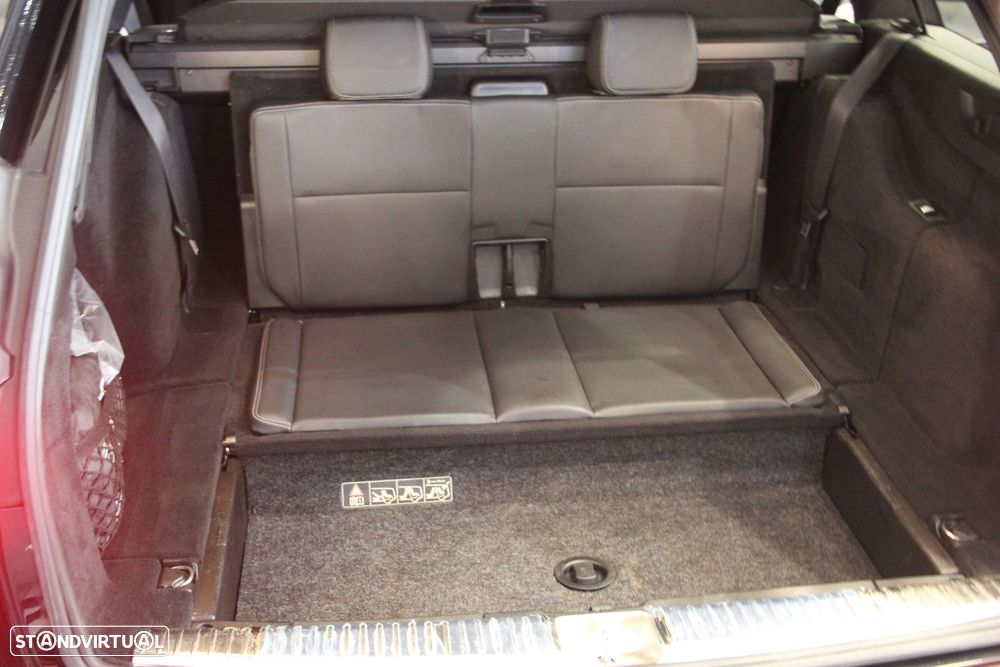 Mercedes-Benz E 300 d AMG Line 7L - 24