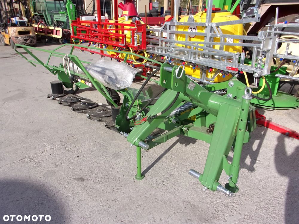 Pronar Kosiarka dyskowa Pronar PDT300, PDK220, KOWALSKI Z030/1, Z030/2, Z030/3, Kosiarka rotacyjna 1,65-1,85-2,1m Kowalski, Tad-Len, Wirax, Lisicki,(hydrauliczne i z roztrząsaczem pokosów), Kosiarka bijakowa-mulczer 1,55-1,6-1,75-1,95-2,0m Kowalski, Grass-Rol, Stark, Pomarol (przesów hydrauliczny, pentagraf, do koszenia rowów) Kosiarka sadownicza-rozdrabniacz 1,2-1,4-1,6-1,8-2,0m Tad-Len, Ditta-Seria - 7