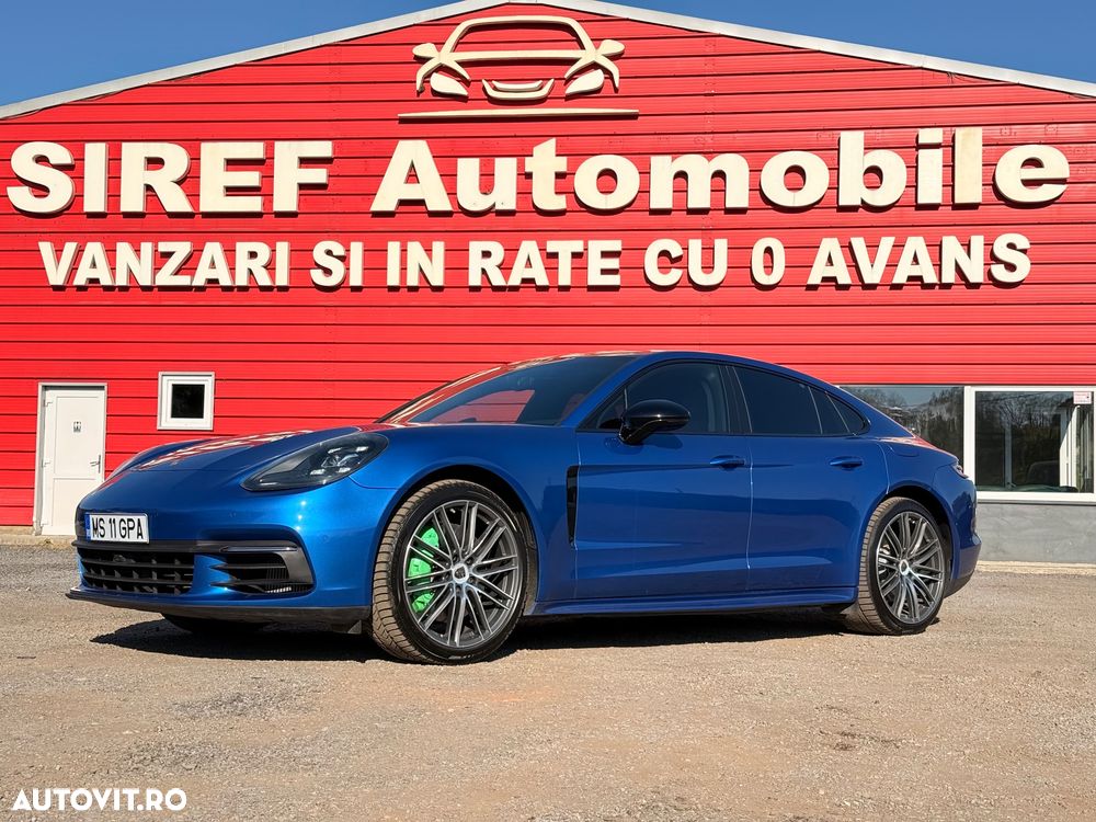 Porsche Panamera 4 E-Hybrid - 3