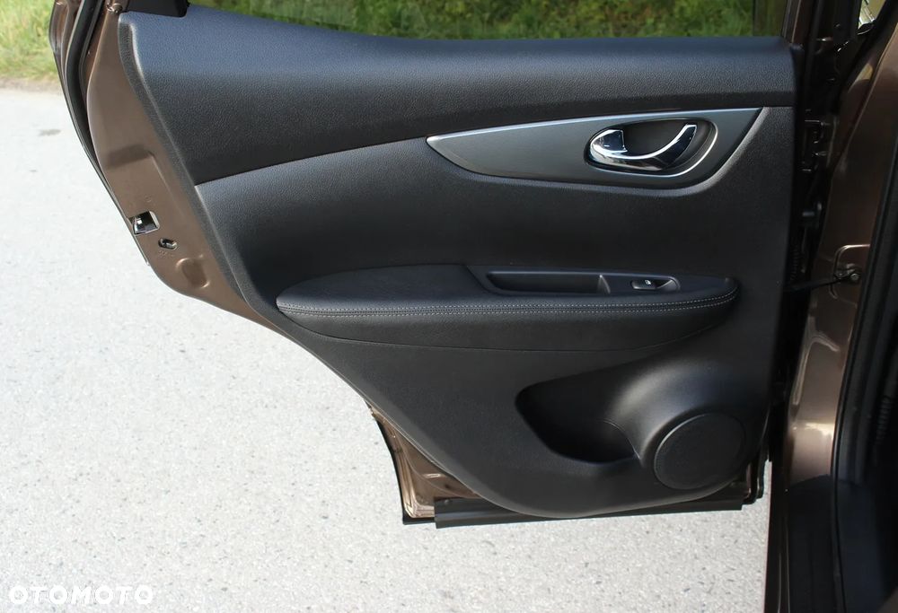 Nissan Qashqai 1.6 DIG-T TEKNA+ - 32