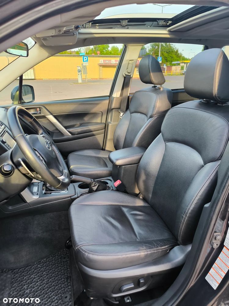 Subaru Forester 2.0XT Platinum Lineartronic - 15