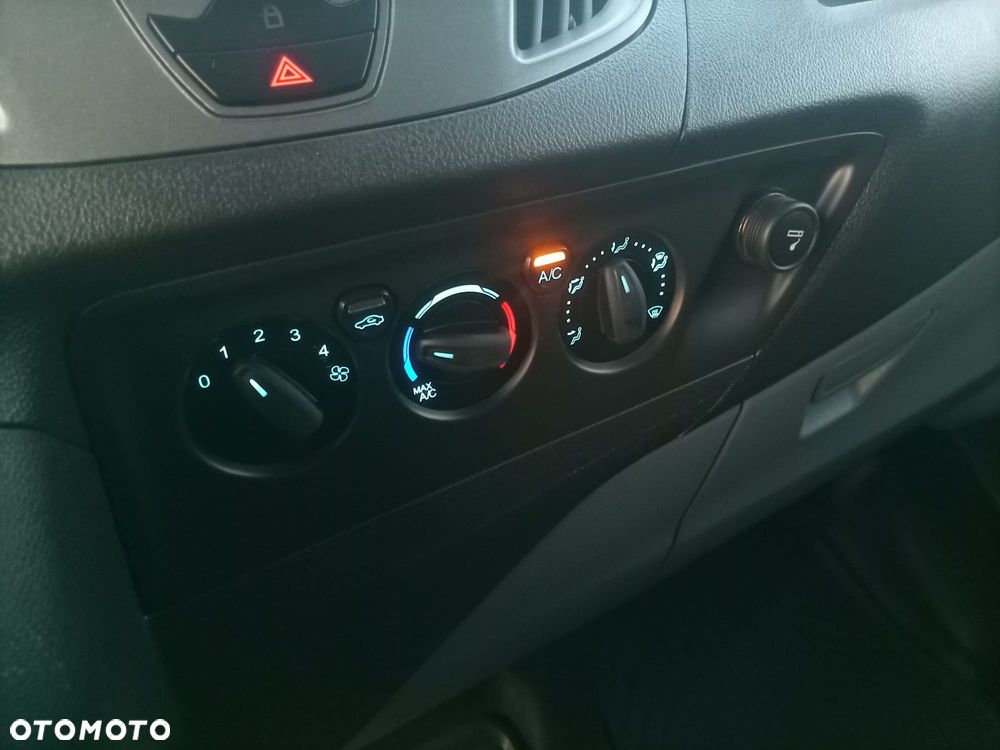 Ford Transit Custom - 19