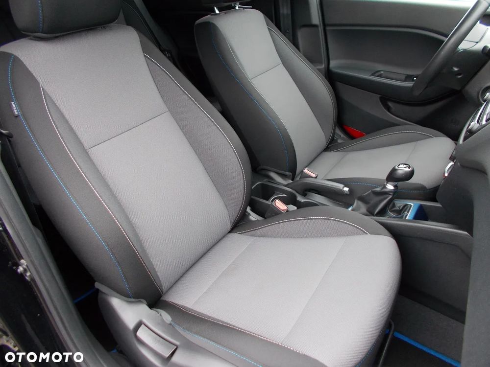 Hyundai i20 1.2 Passion Plus - 14