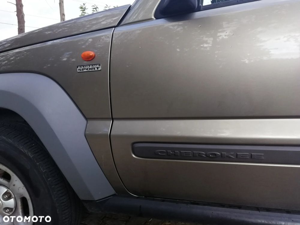 Jeep Cherokee 2006 photo 5