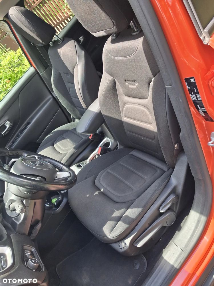 Jeep Renegade - 25