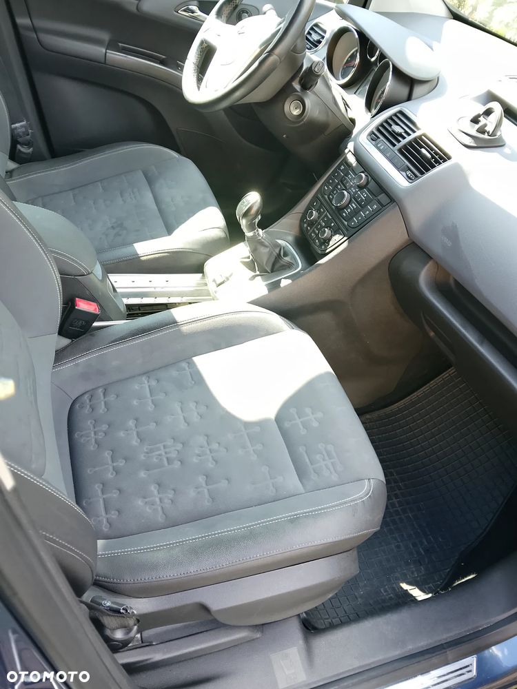 Opel Meriva 1.4 T Cosmo - 15