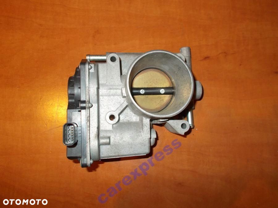 PRZEPUSTNICA MAZDA 6 2.0 16V L3R413640 - 1