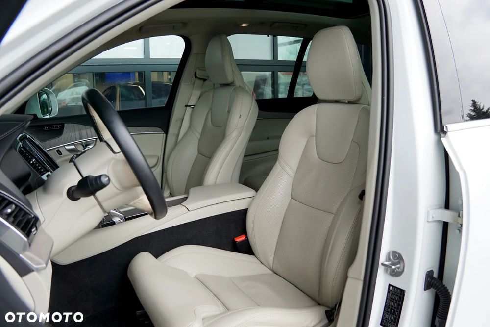 Volvo XC 90 B5 D AWD Inscription 7os - 18