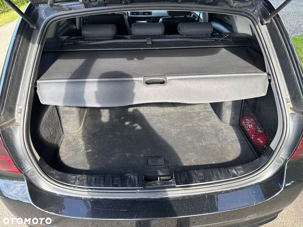BMW Seria 3 320d - 29