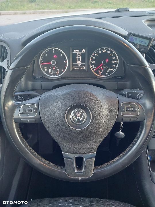 Volkswagen Tiguan - 8