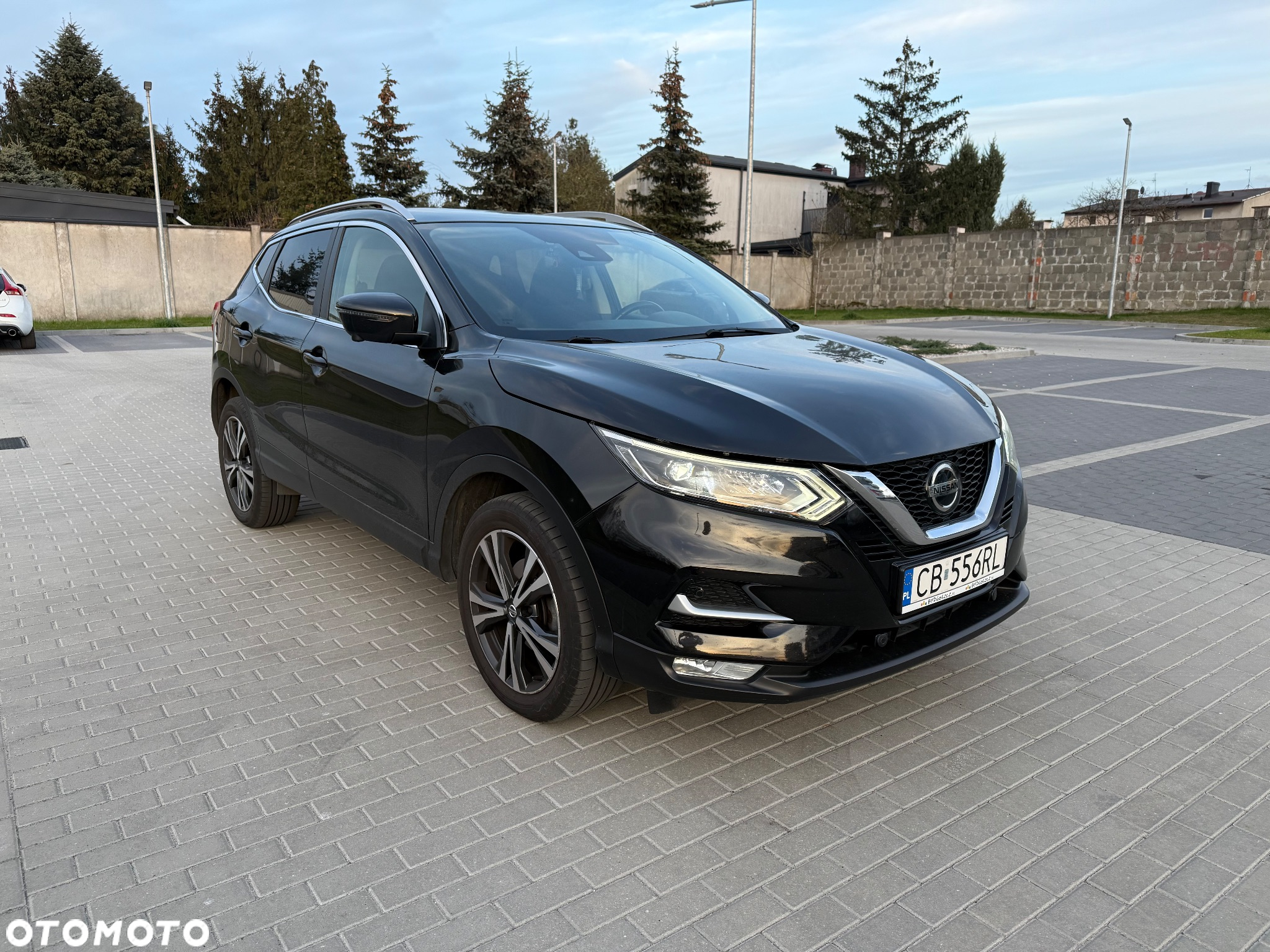 Nissan Qashqai 1.2 DIG-T N-Connecta EU6 - 4