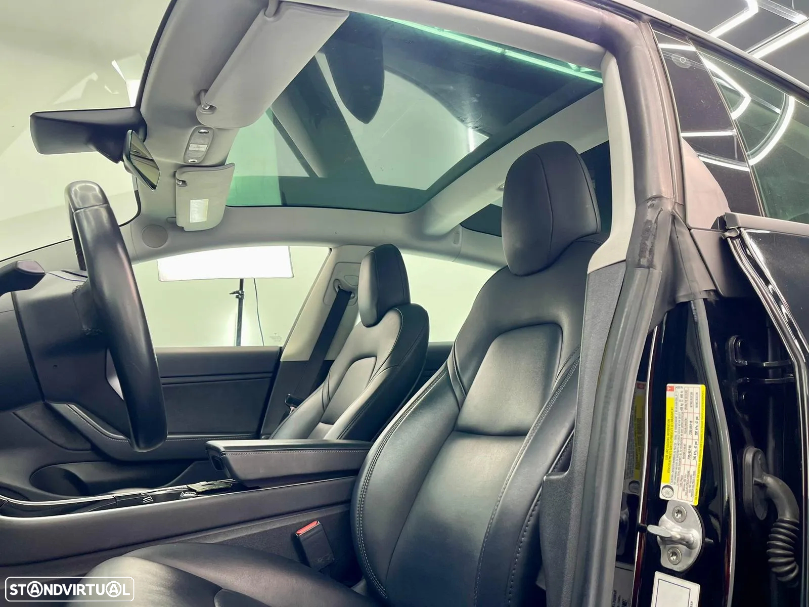 Tesla Model 3 Long-Range Dual Motor AWD - 18