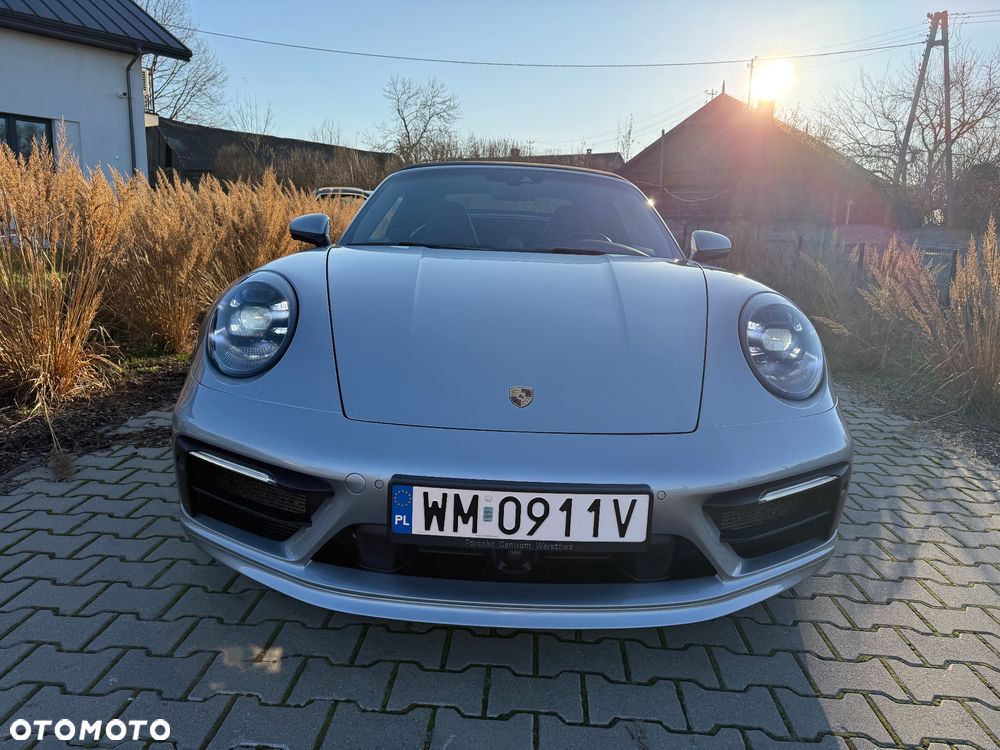 Porsche 911 Carrera 4S PDK - 23