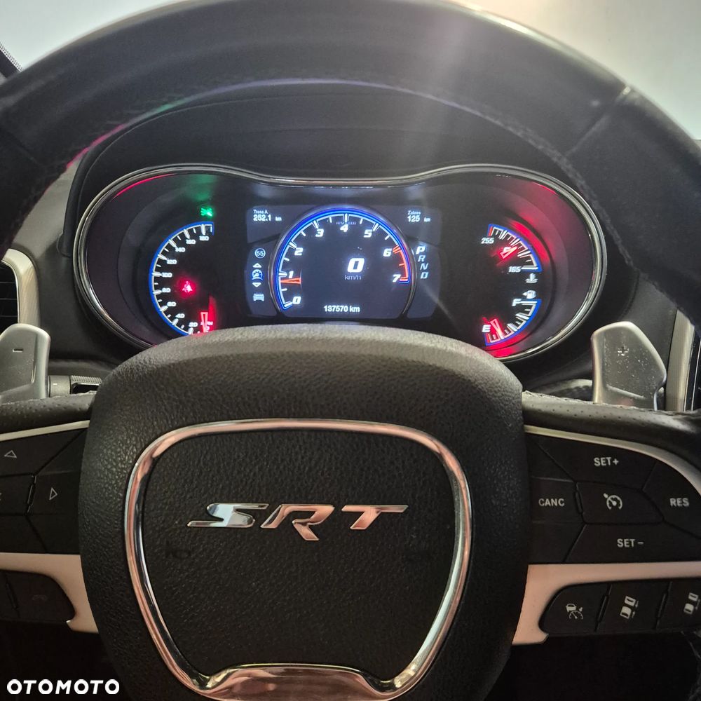 Jeep Grand Cherokee 6.4 V8 SRT8 - 10