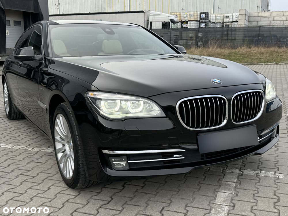 BMW Seria 7 740d xDrive - 3