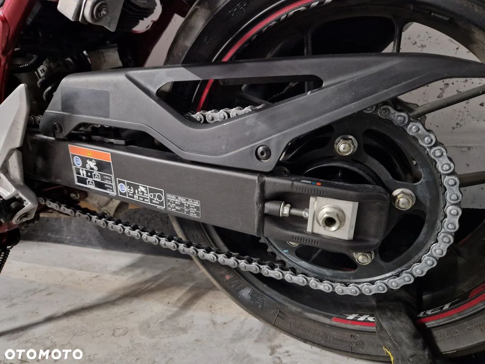 Honda Hornet - 4