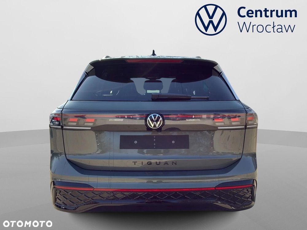 Volkswagen Tiguan - 10