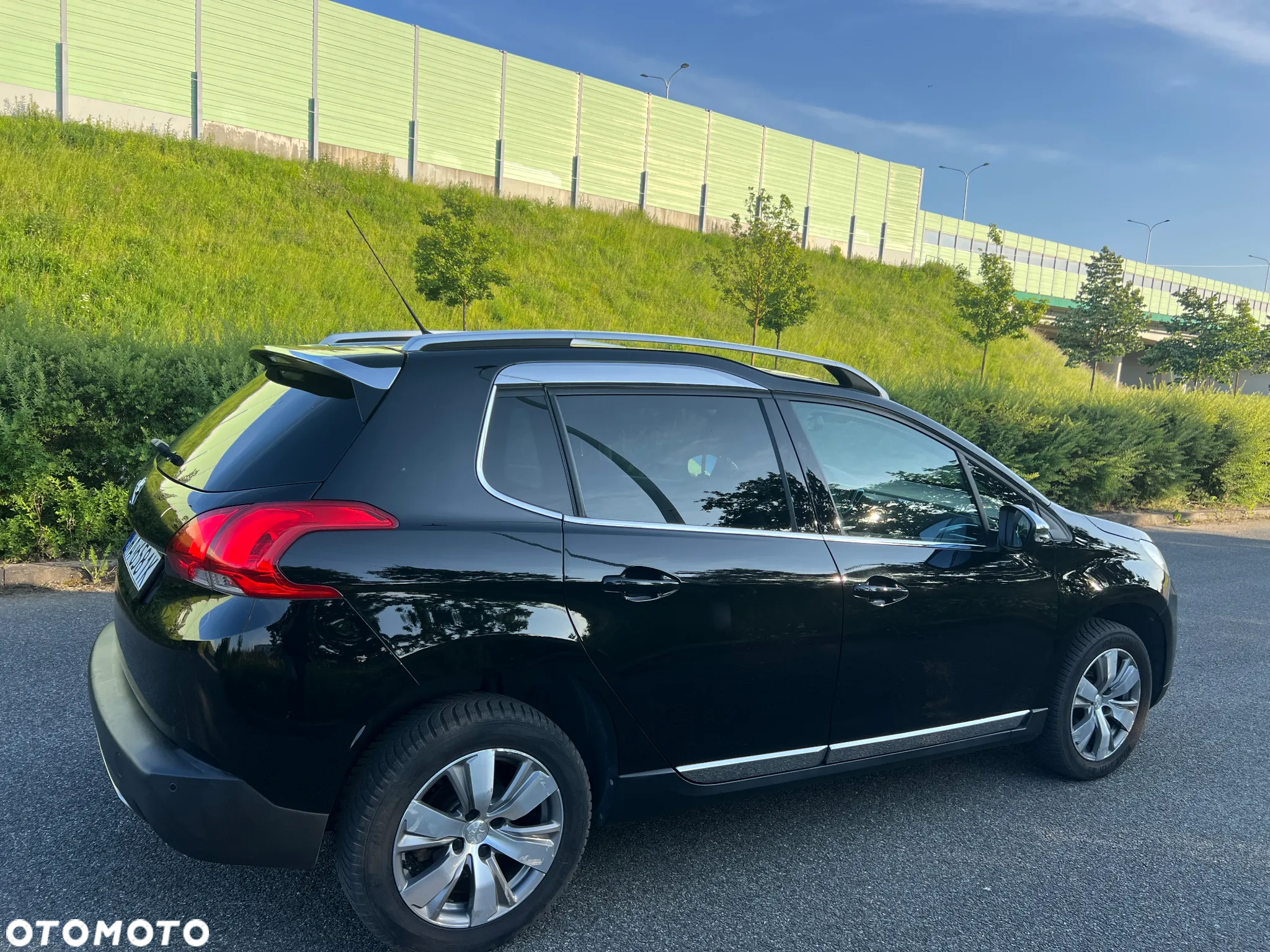 Peugeot 2008 - 13