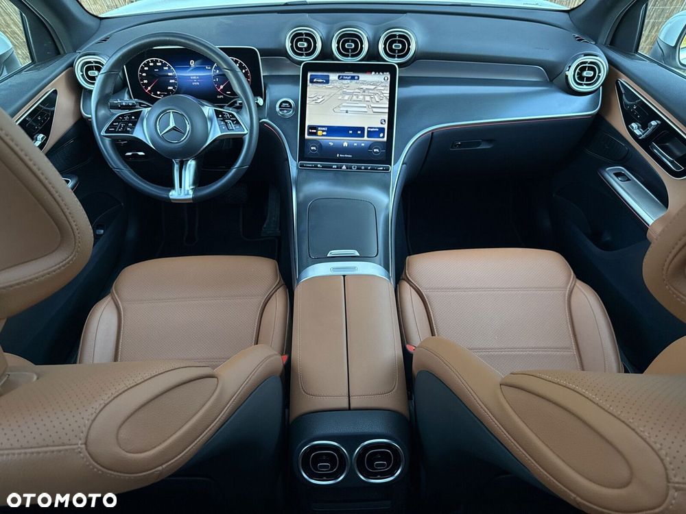 Mercedes-Benz GLC - 17