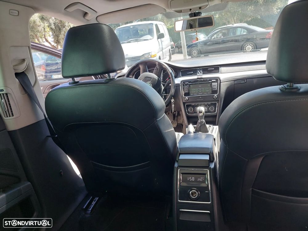 Skoda Superb Break 1.6 TDI Elegance - 20