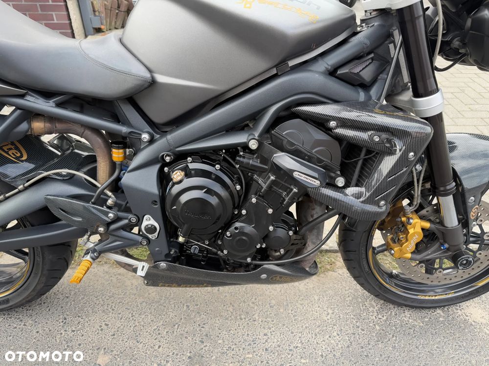 Triumph Street Triple - 26
