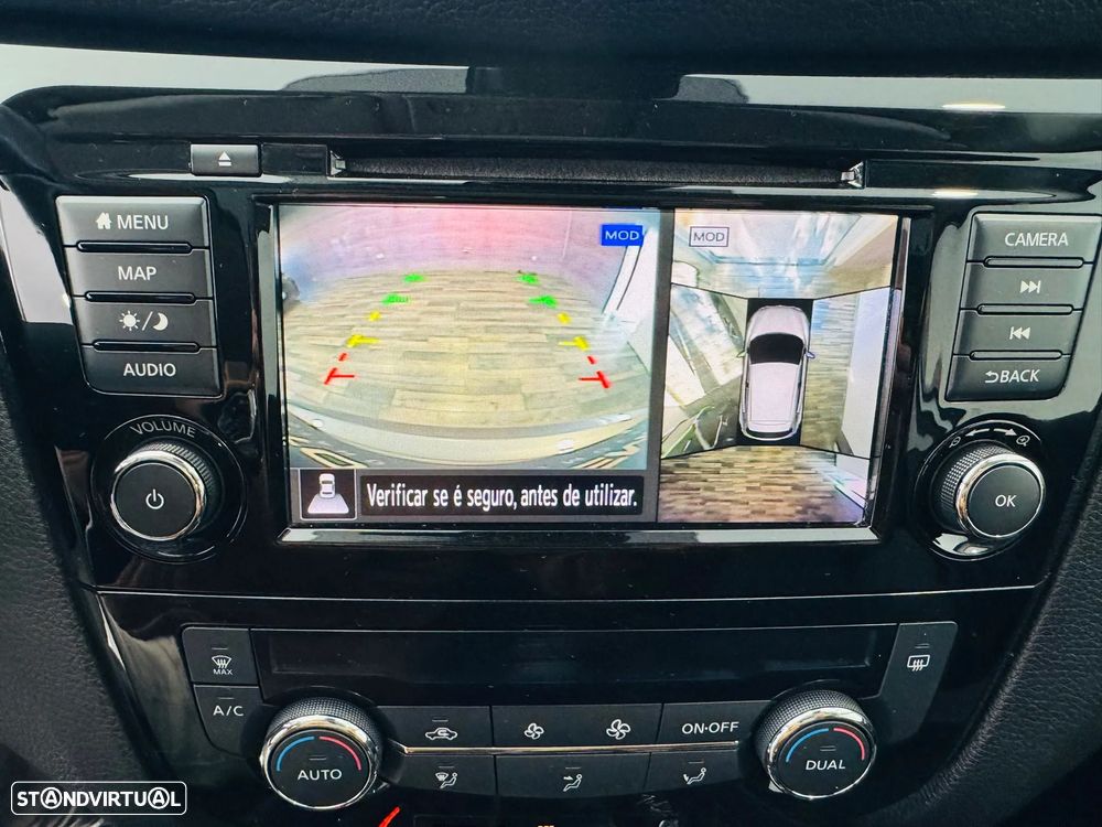 Nissan Qashqai 1.3 DIG-T N-Connecta LED+TT+SKY Xtronic - 10