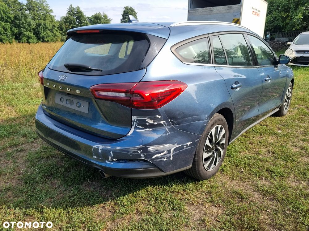 Ford Focus 1.5 EcoBlue STart-Stopp-System TITANIUM - 4