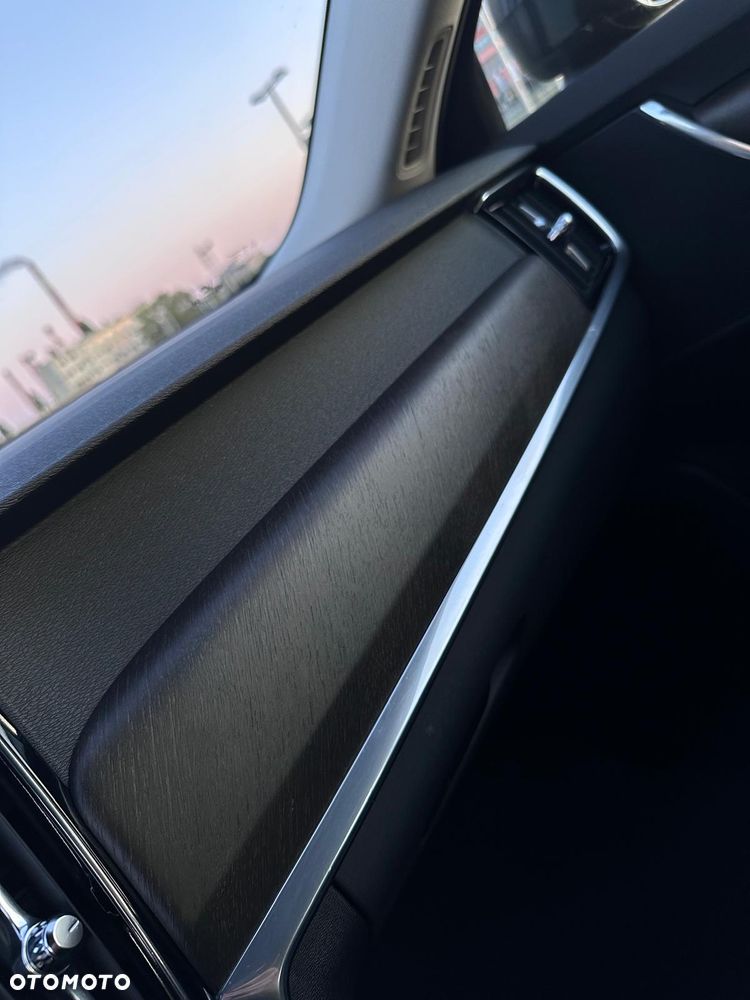Volvo V90 D5 AWD Inscription - 28