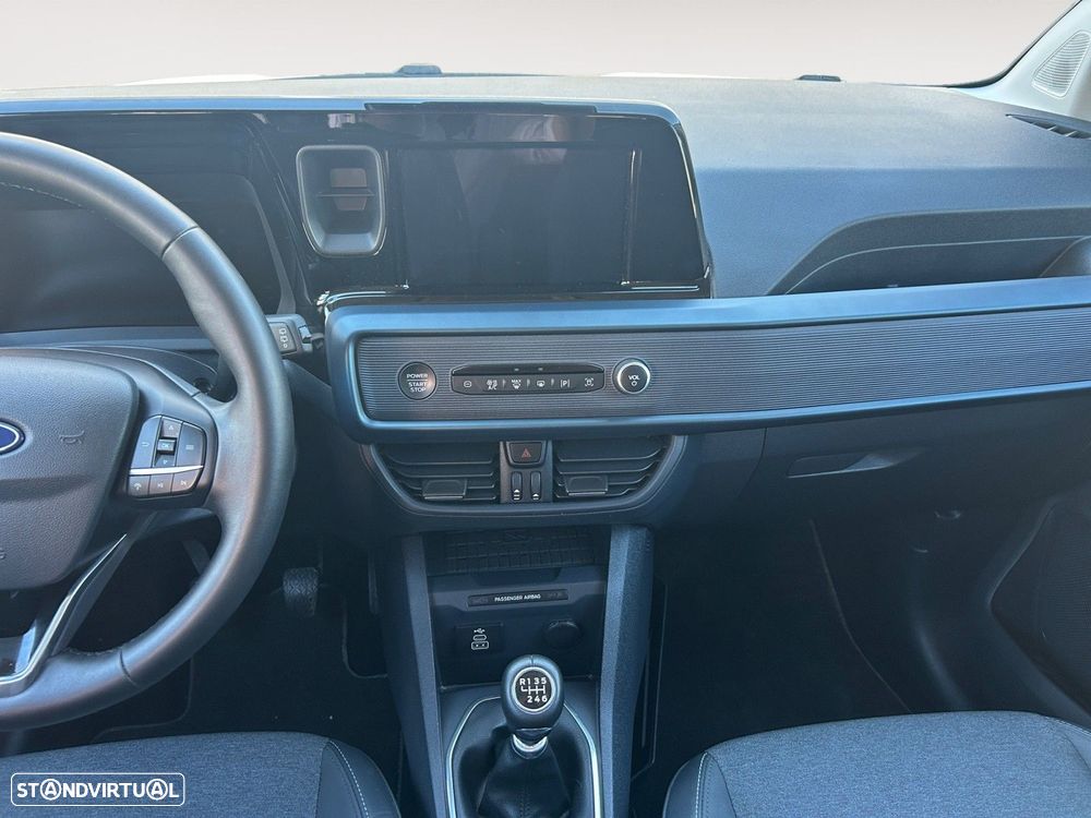 Ford Tourneo Courier - 11