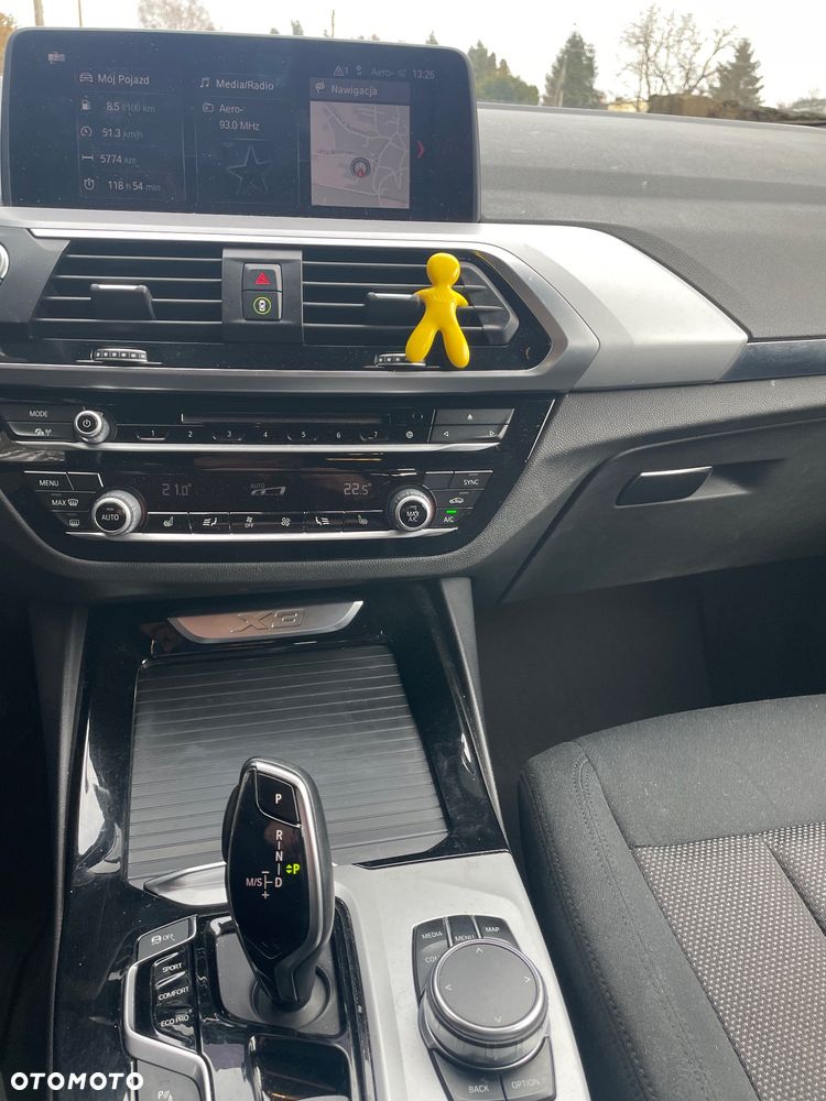 BMW X3 xDrive20i Advantage - 19