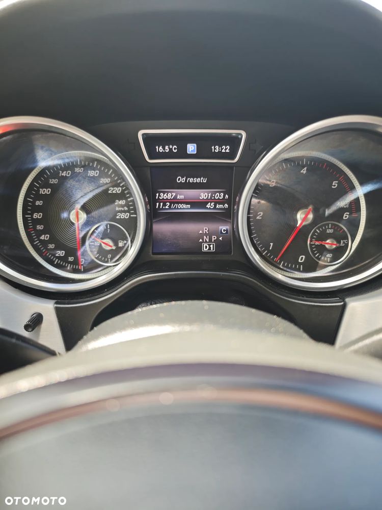 Mercedes-Benz GLE - 33