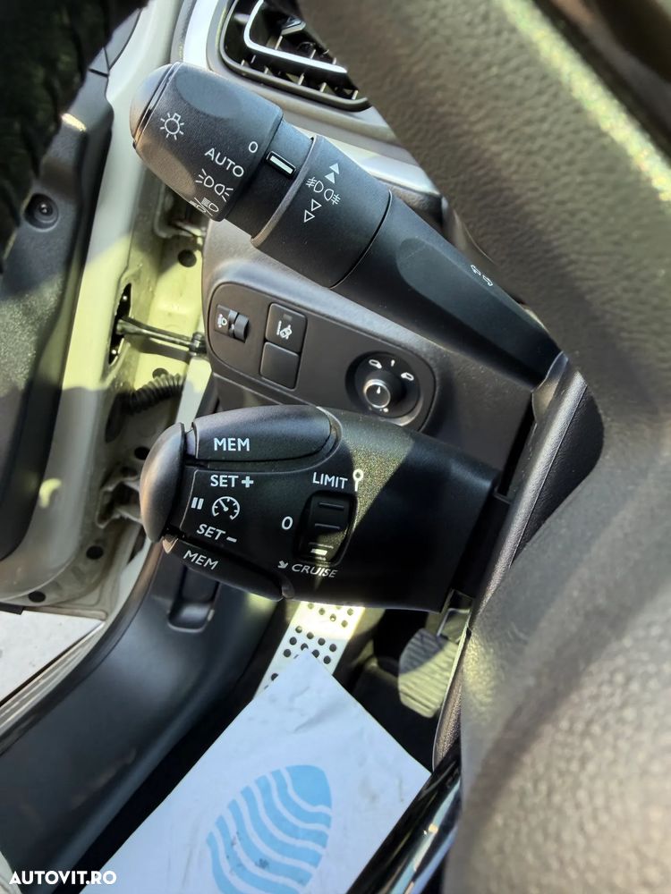 Citroën C3 BlueHDi 100 S&S PLUS - 20