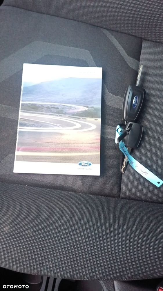 Ford Tourneo Connect Grand - 17