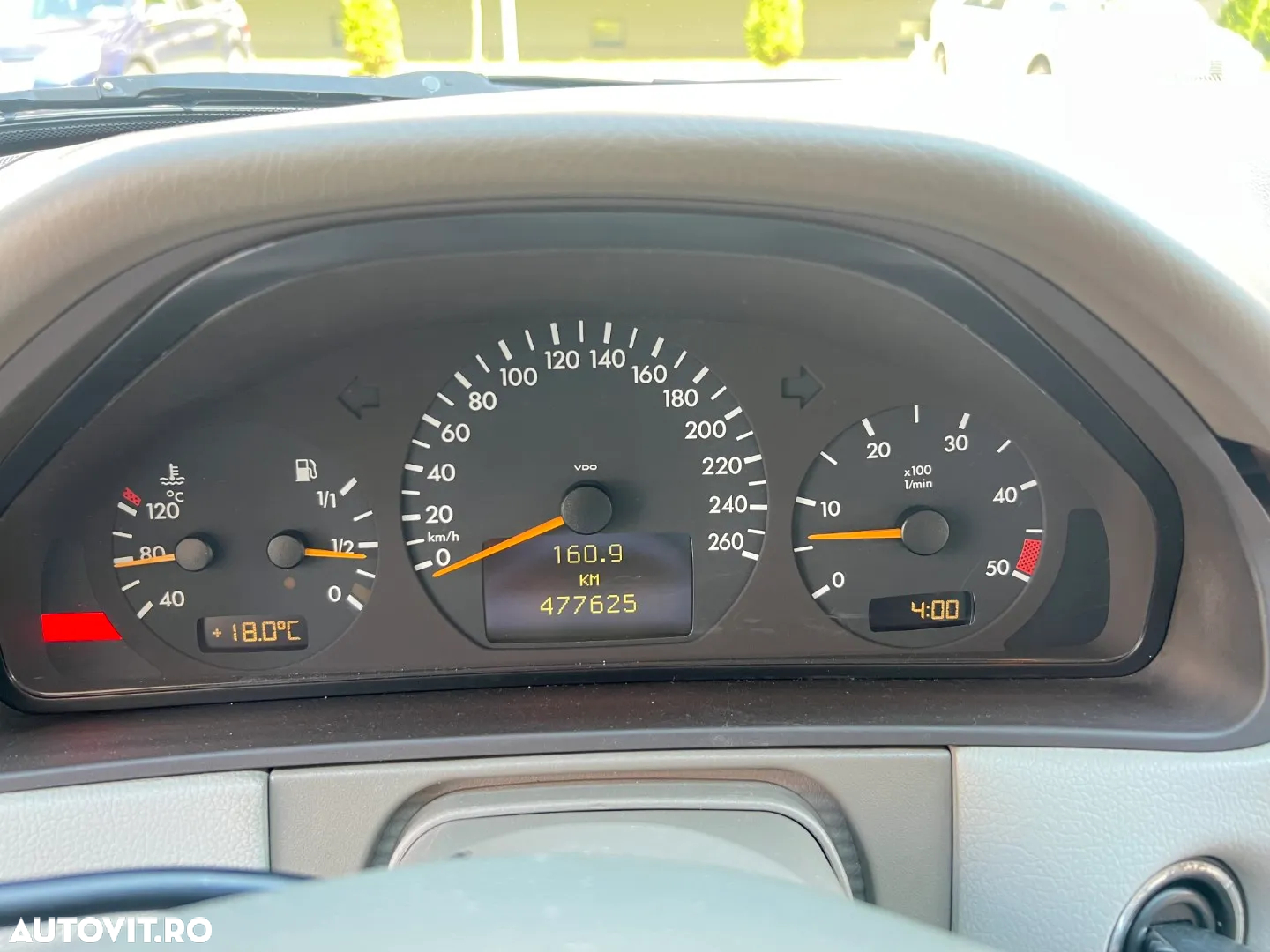 Mercedes-Benz E - 14