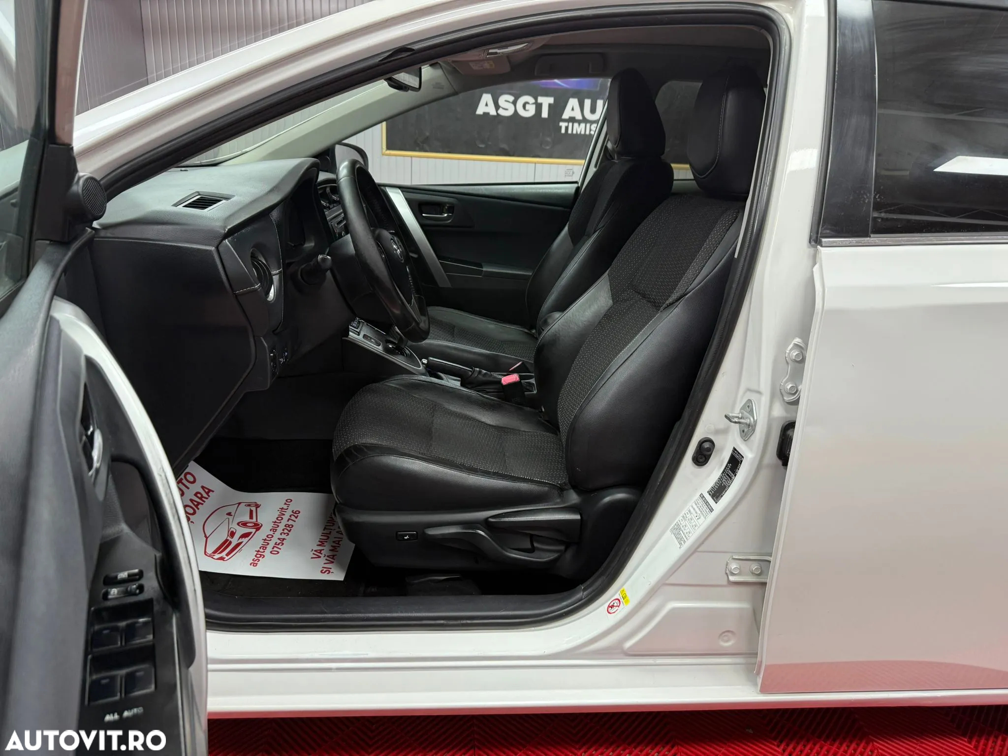 Toyota Auris - 11
