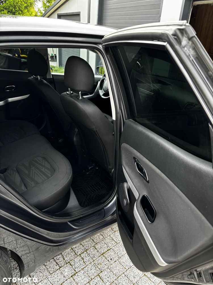 Kia Ceed 1.6 CRDi M - 12