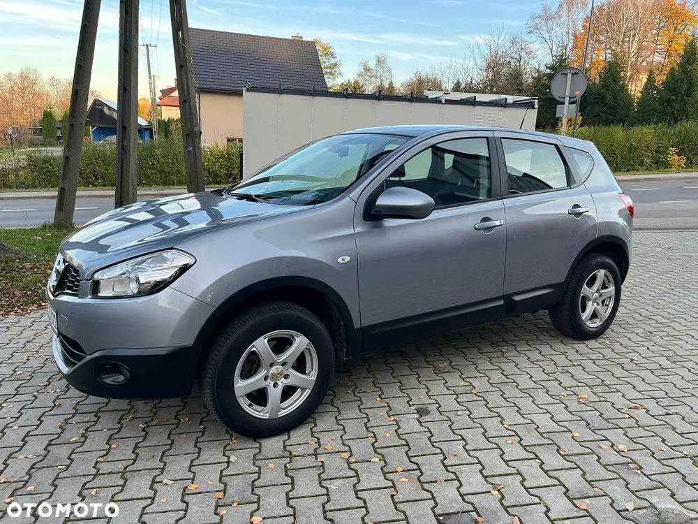 Nissan Qashqai 2.0 4x4 visia - 2